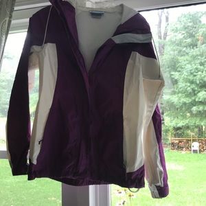 Columbia lightweight rain jacket